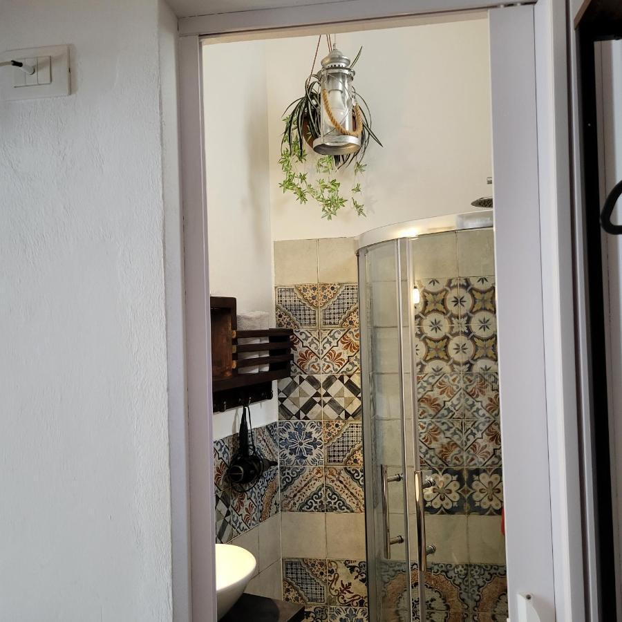 "Da Nina" Hotel Lascari Luaran gambar