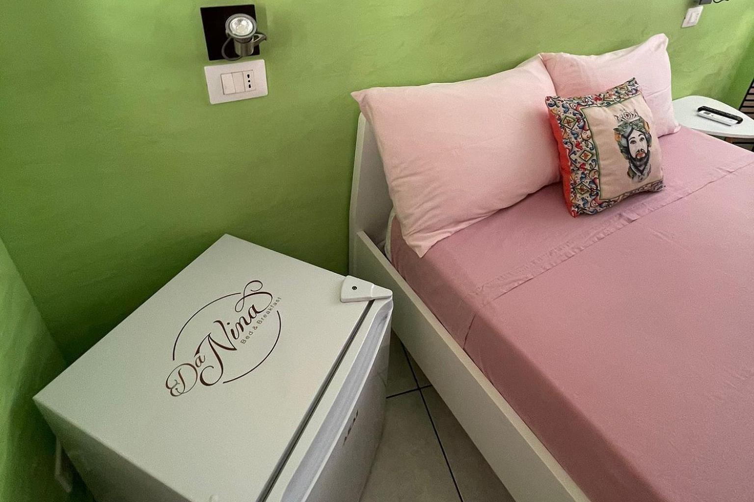 "Da Nina" Hotel Lascari Luaran gambar