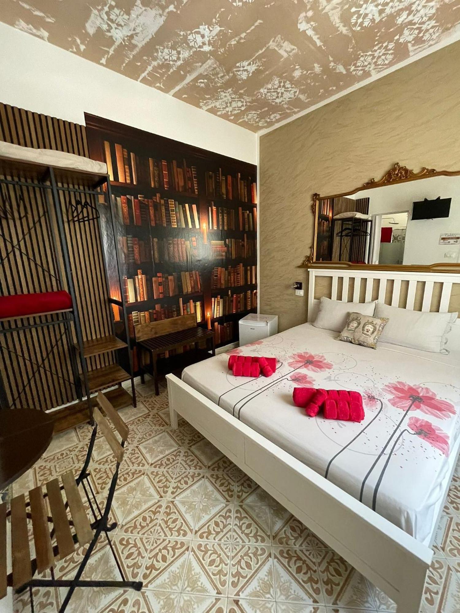 "Da Nina" Hotel Lascari Luaran gambar